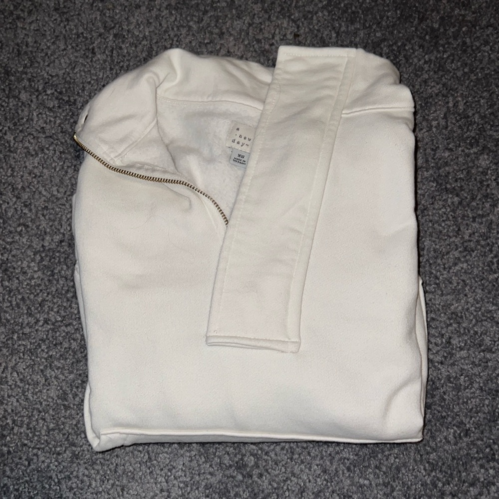 Half Zip Pullover - image 1